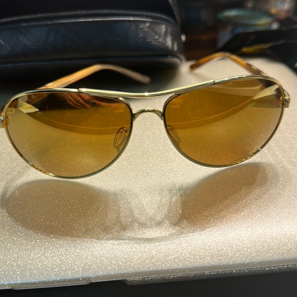 Oakley gold prism